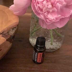 New DoTERRA On Guard - 15 ml Essential Oil